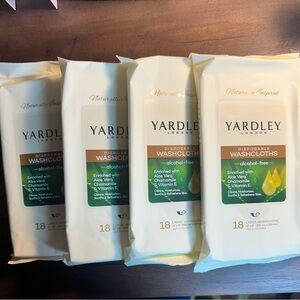 Yardley London Disposable Washcloths 4pk 18ct Large Wipes Aloe Chamomile Vit E